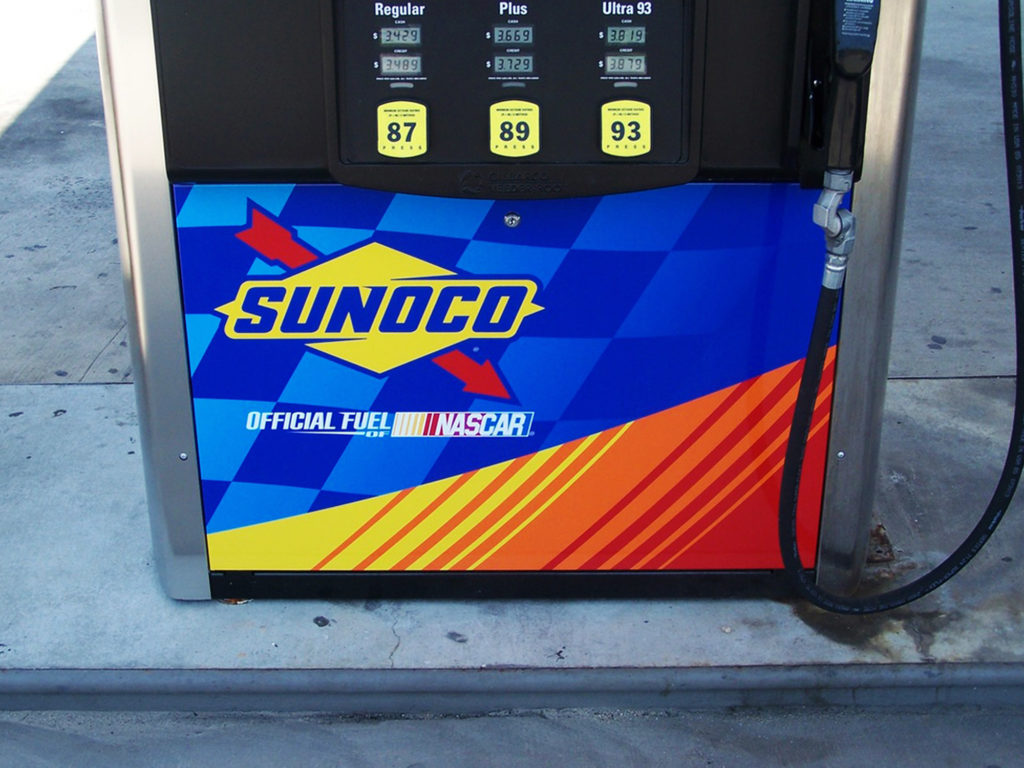 Petrol_PumpGraphics_RiversCountryStore_03
