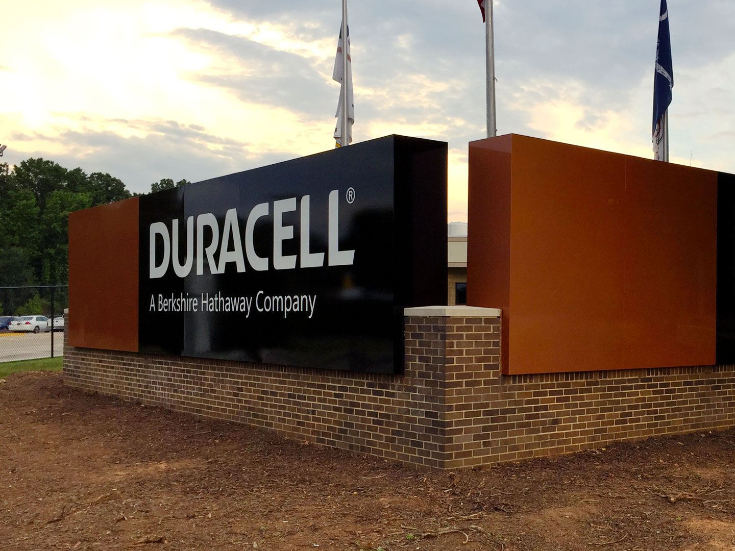 Commercial monument sign for Duracell corporation