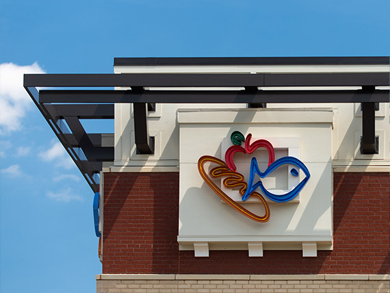 Architectural features juxtaposed with the Harris Teeter logo
